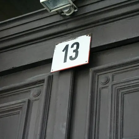 Apartment Weiner *